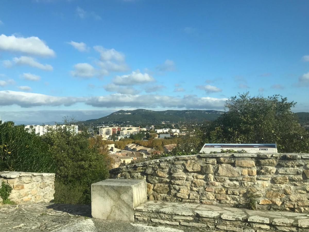 Gite Climatise Avec Piscine Sur Les Hauteurs De Bollène Exteriör bild