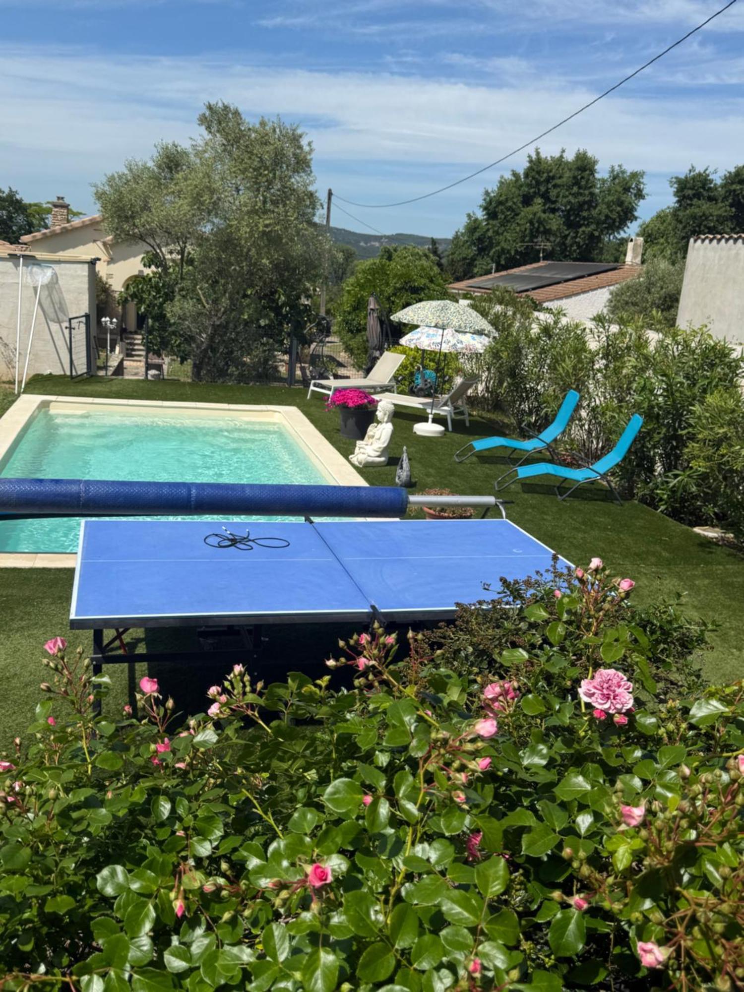 Gite Climatise Avec Piscine Sur Les Hauteurs De Bollène Exteriör bild